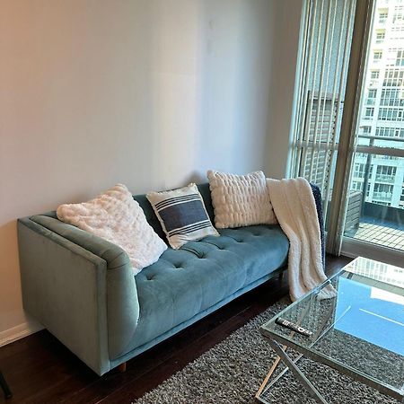 Lakeview Condo In Downtown With Free Parking. Toronto Esterno foto