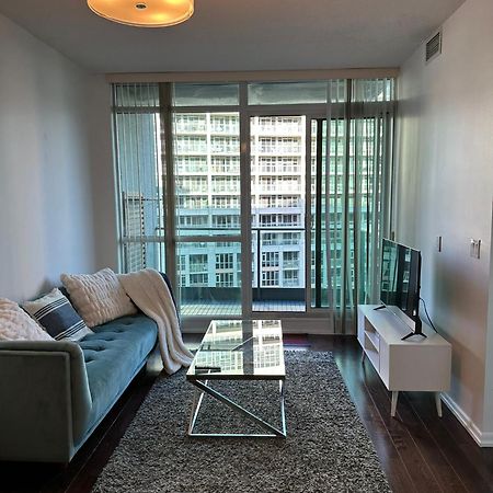 Lakeview Condo In Downtown With Free Parking. Toronto Esterno foto