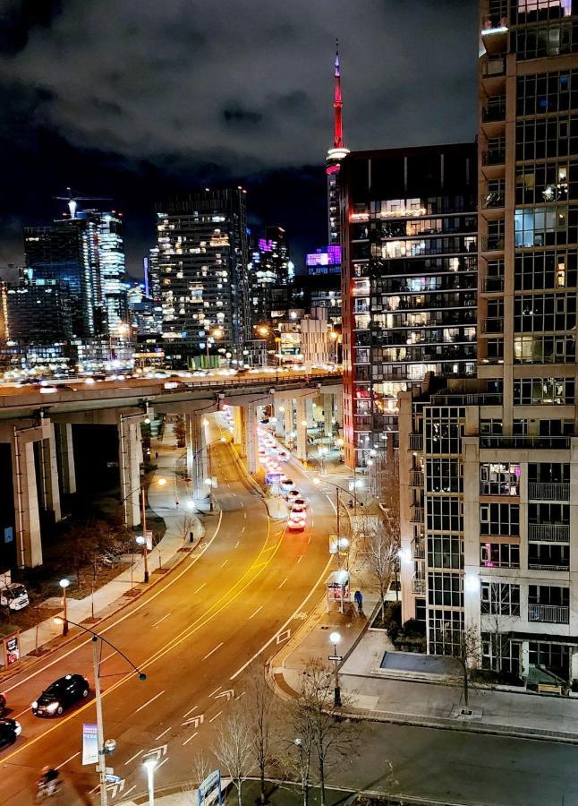 Lakeview Condo In Downtown With Free Parking. Toronto Esterno foto