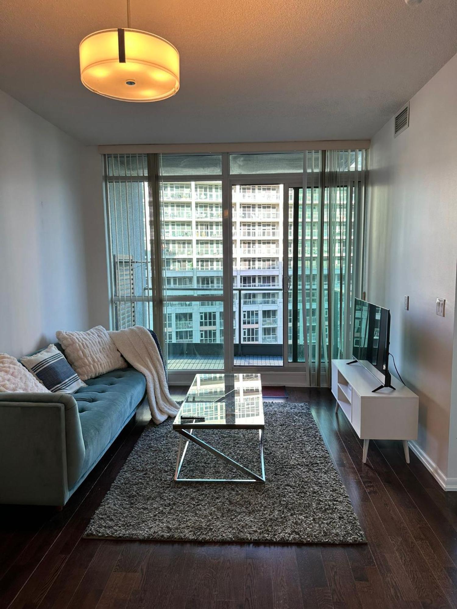 Lakeview Condo In Downtown With Free Parking. Toronto Esterno foto